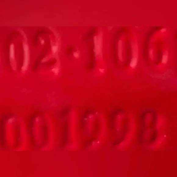 Authentic Gucci Bright Red Leather Handbag - bamboo line, very good condition ❤️ - Picture 12 of 12